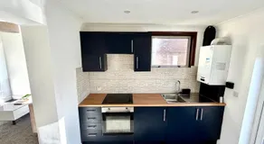 Private Apartment Free parking Gatwick Airport - One bedroom- One sofa Bed - Image 5