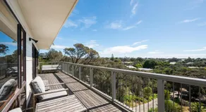 Koonya Treetops with Cedar Spa - Image 5