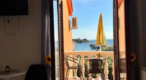 Sea ROOM 1- Small - Image 3