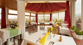 Panoramahotel Berghof - Image 2