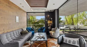 Townhouse Hotel - Image 2