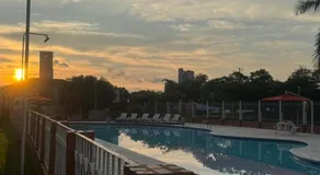 Cozy house with pool and club-style balcony - Image 3