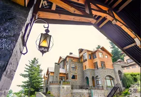 Pine Court Luxury Resort, Bhurban - Image 2