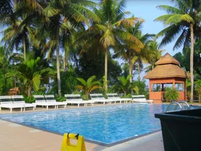 Lake Song Resort - Image 5