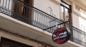 Home Youth Hostel by Feetup Hostels - Image 5