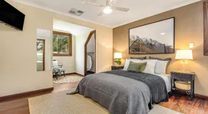 Adelaide Hill Luxury Amenities and Stunning Vistas - Image 2