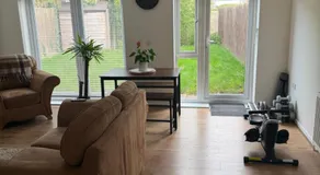 Private Room in Family Home - Image 5