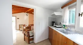 Katina Balos Rooms-Studios - Image 4