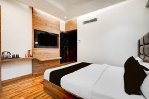 Super OYO Townhouse Prayagraj Central Bus Terminal Formerly Hotel Four View - Image 2