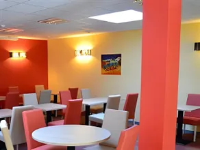 Best Hotel - Image 5