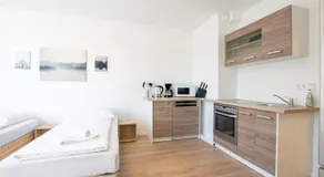 T&K Apartments - Studio Apartments - 22 min MESSE DUS & Airport DUS - Image 2