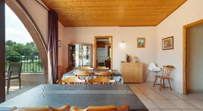 Voll ausgestattetes B&B mit Pool, Grill und Garten | Haustiere erlaubt - Image 3