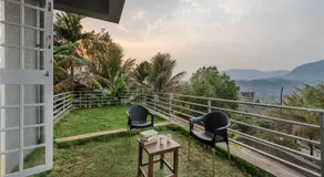 Villa avec barbecue, jardin et piscine privée | Vue lac - Image 5