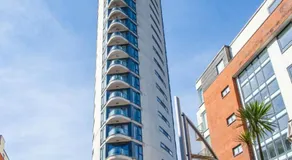 High Floor Meridian Tower - 3 Bedroom - Swansea - Image 5