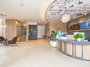 Hanting Premium Lianyungang Suning Plaza Hotel - Image 4