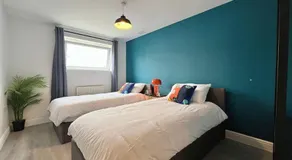 Modern Hatfield Apartment with Free Gated Parking - Image 5