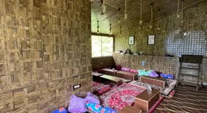 Yellowjackets Hostel Tosh - Image 3