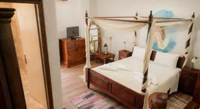 Akrotiri B&B - Image 2