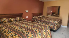 Two Palms Motel - Image 2
