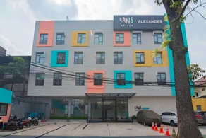 Sans Hotel Alexander Bandung - Image 2