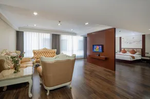 Jinze Hotel - Image 2