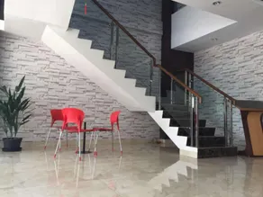 Redlink Hotel - Image 3