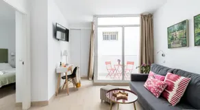 Apartamentos RG Suites Plaza del Salvador - Image 2