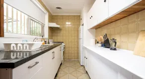The Valley View Guest House - Image 2