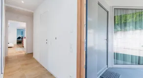Easyflatvezia, Near Lugano, Free Secure Parking - Image 3