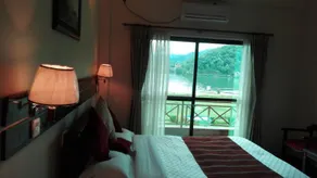 Hotel Lakefront - Image 3
