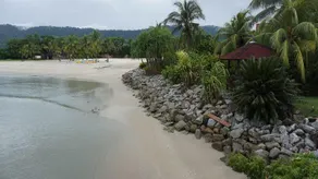 Room at Langkawi Lagoon Private Residence - Image 3