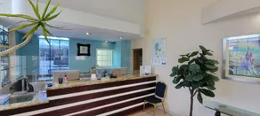 Queens Inn Anaheim - Image 4