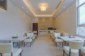 Borrman Hotel Guangzhou Panyu Asian Games Town - Image 4