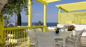 Yellow 16 Sea View Vacation Home - Image 3