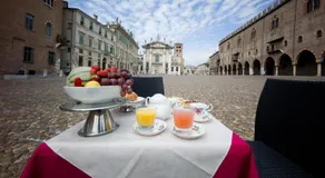 Palazzo Castiglioni luxury suite and rooms - Image 5