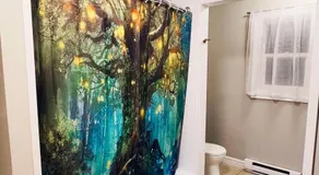 Fresh & Bright Private Suite - Image 3