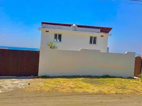 Bella casa frente al mar, con piscina privada. - Image 1
