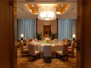 Sichuan Tennis International Hotel Main Building - Image 3