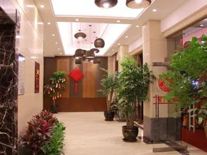 New Yuanding Business Hotel - Image 2