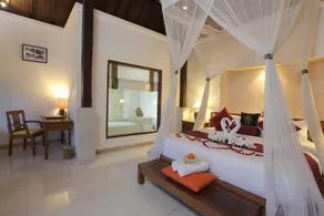3 BR Villa with Breakfast - Image 5