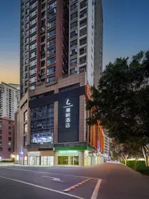 Lavande Hotel (Shenzhen Luohu Port Renmin South Metro Station Branch) - Image 3