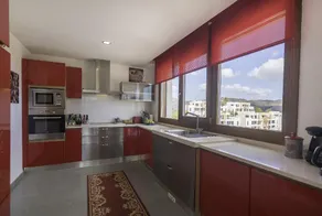 Great penthouse near beach - Image 3