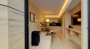 Aristoteles Polanco w Balcony View - Image 4