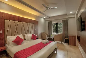 Lexus Inn - Image 2