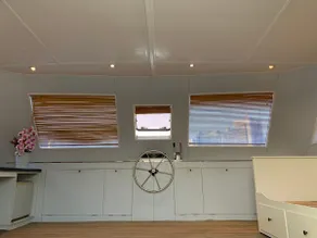Victoria Houseboat - Image 5
