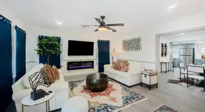 Luxury Stay Near Downtown Bakersfield - Image 2