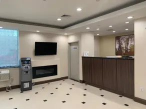 Voyage Hotel - Image 2