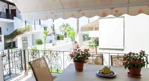 Beachfront deluxe apt. - Image 5
