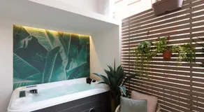 VillaNoa Luxury Stay - Image 3