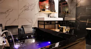 Love Room Marseille - Orion - Image 2